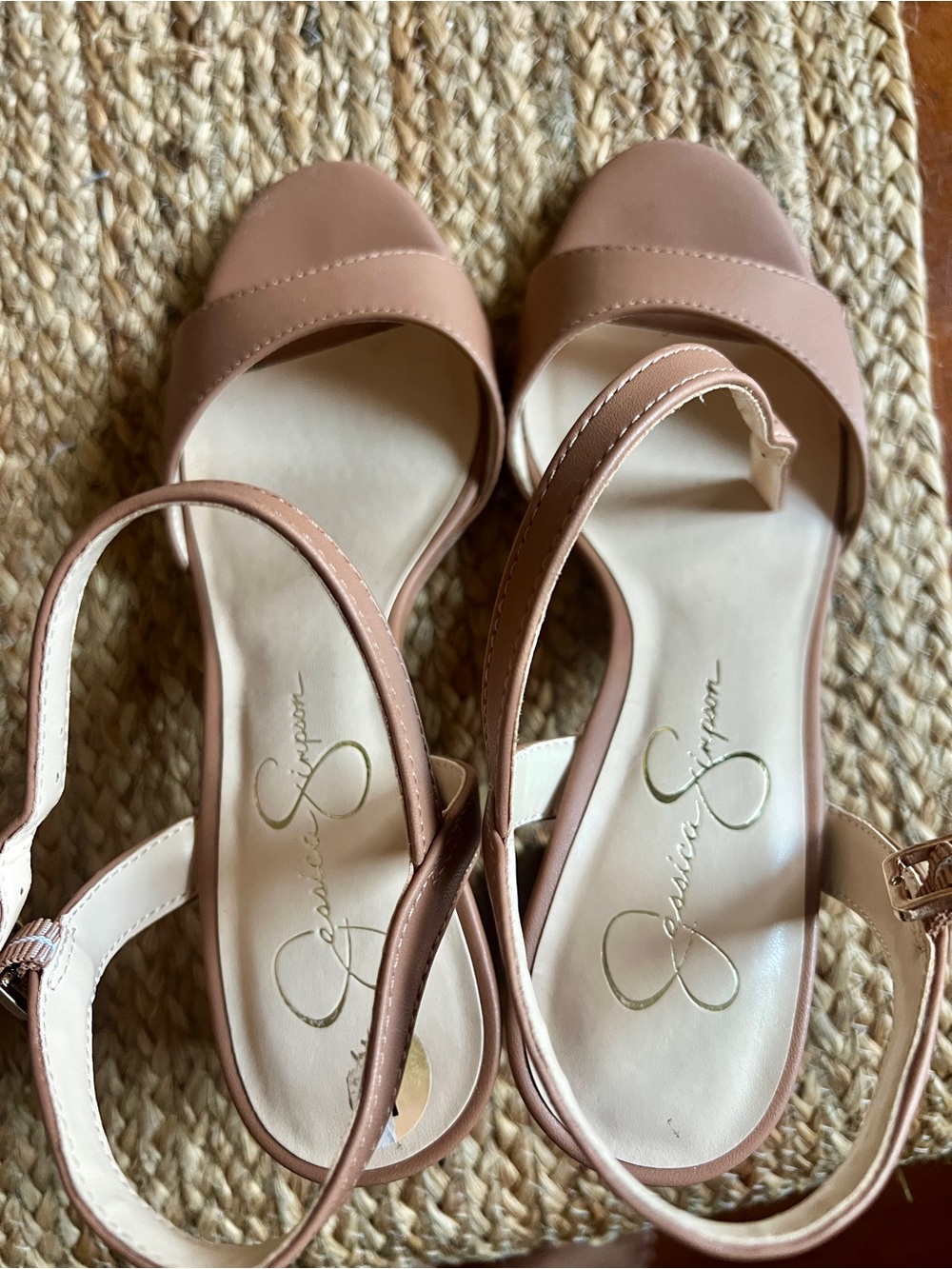 NWOT Jessica Simpson Nude Strap Block Heel Sandals